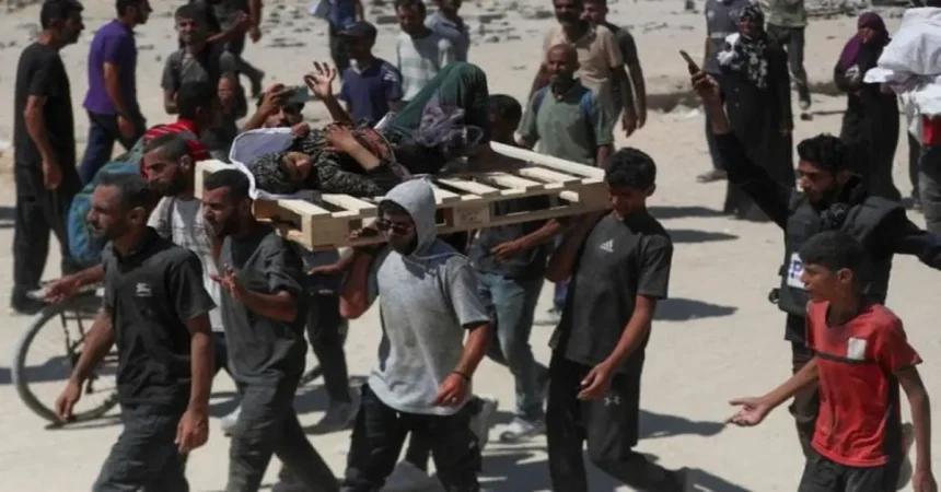 “عائلات الأسرى الإسرائيليين” تطالب الحكومة بوقف “الجنون” في غزة