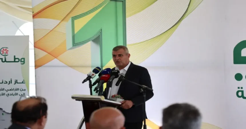 افتتاح أول محطة مستقلة لتعبئة غاز الريشة المضغوط للمركبات