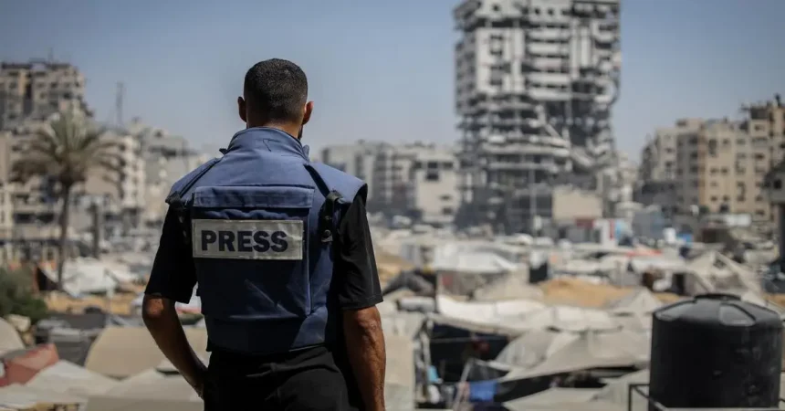 مطالبة دولية بالسماح بدخول الصحافة الأجنبية إلى قطاع غزة