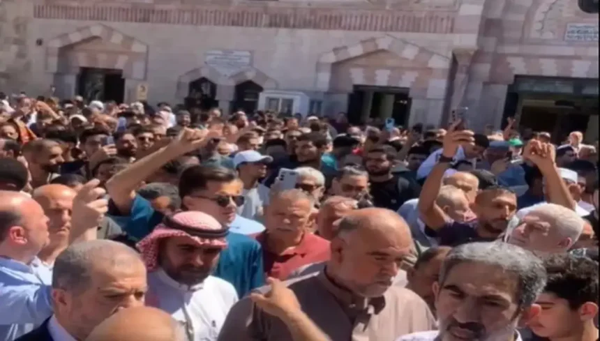 اعتصام في وسط البلد