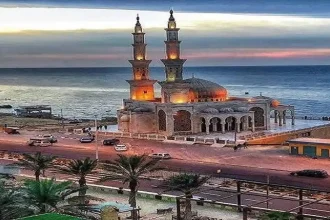 ليلة دامية في غزة: قصف الاحتلال يستهدف الشقق والخيام ويودي بحياة 18 مدنياً بينهم أطفال