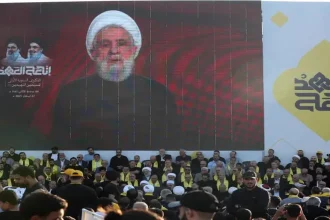 السفينة ستغرق بالجميع