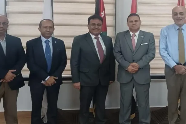 اردنية العقبة والجسر العربي للملاحة