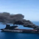 انفجارسفينة نفطية جنوبي اليمن