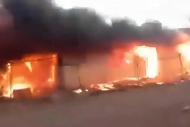 مستوطنون يحرقون بيوت المواطنين