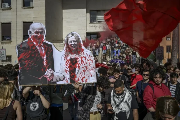 إحالة رئيسة وزراء إيطاليا