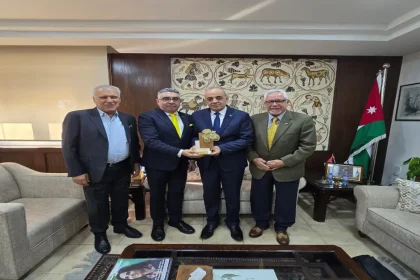 تعزيز السياحة البيئية المستدامة