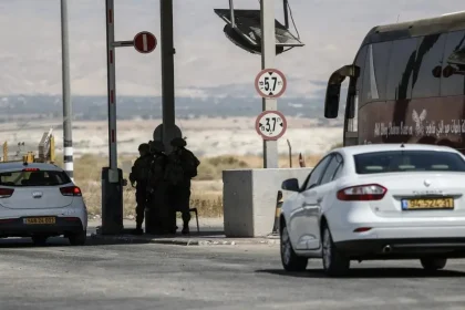 منع وفد كندي دولي