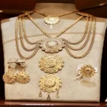 أسعار الذهب تقفز لمستوى قياسي