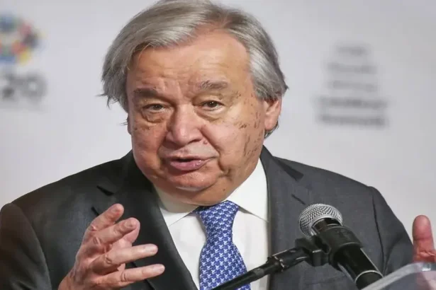 قانون القوة يهدد النظام