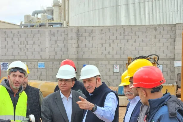 الفوسفات ... واليقين الاداري