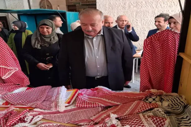 بازارًا خيريًا للسيدات