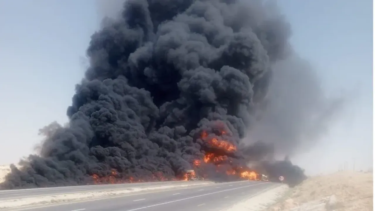 خطأ مروري تسبب باحتراق صهريج