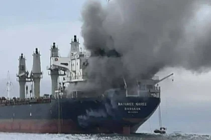 تدمير حاويات بهجمات إيرانية