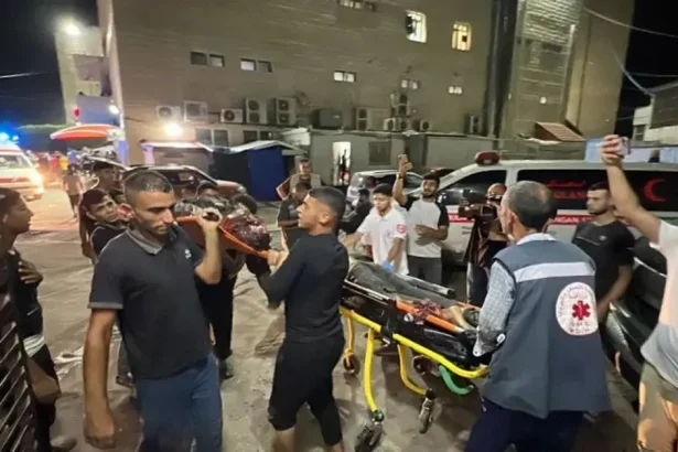 استهداف إسرائيلي وسط قطاع غزة