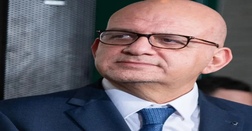 أدبِ المسؤول ووعيِ البصيرة