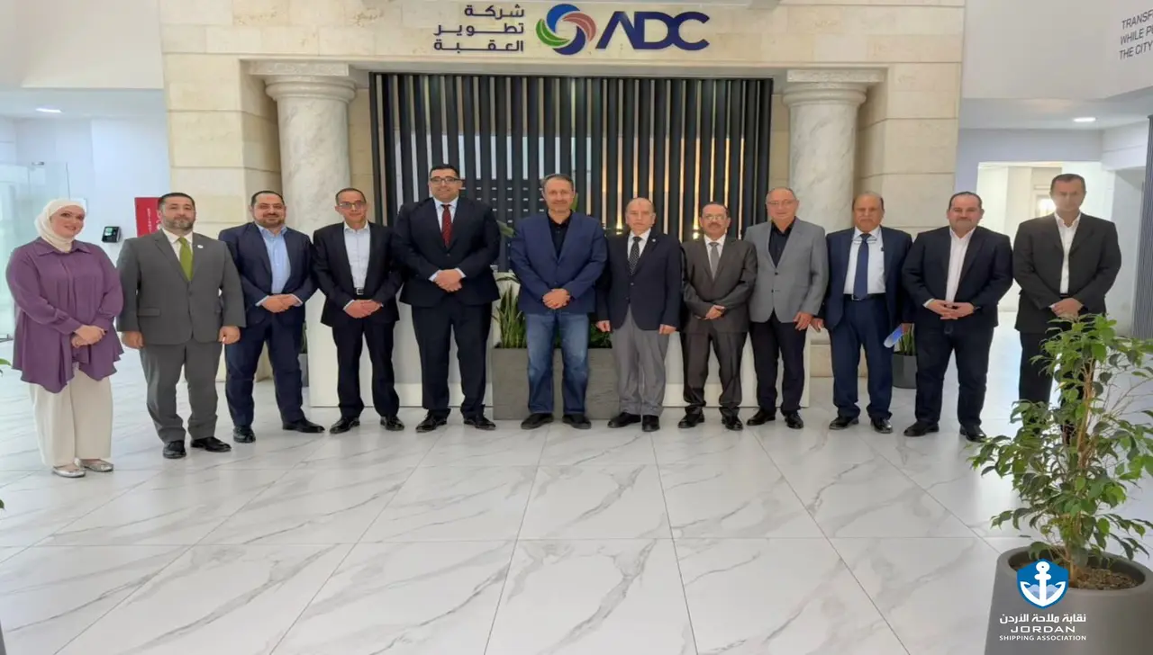 تطوير الموانئ وتعزيز التعاون