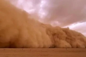 عاصفة رملية في نهاية الأسبوع