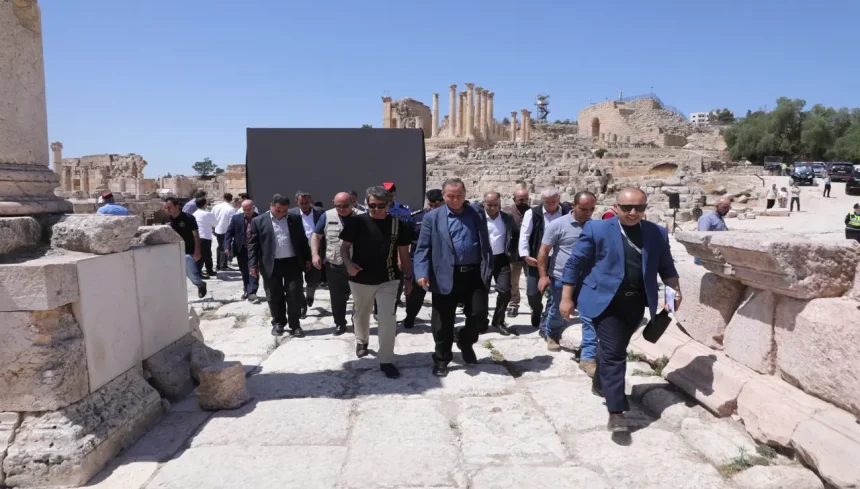 بث مباراة الأردن والجزائر