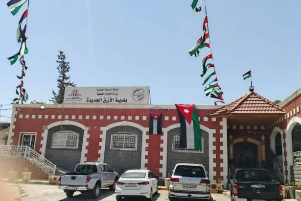 شبهات مالية مجمعات العمري