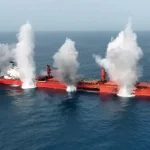 ترقب قرار إغلاق المندب