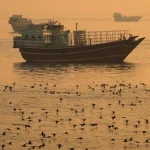 إيران تغلق مضيق هرمز