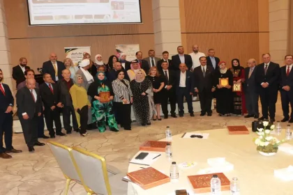 مال وأعمال 27 عاماً