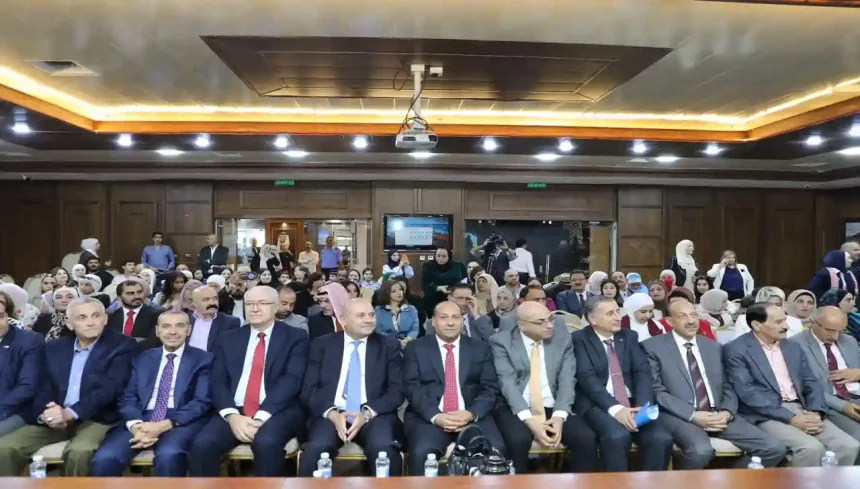 ندوة فرسان التغيير تناقش دور الشباب والتحديث السياسي بحضور مسؤولين وشخصيات مجتمعية في المكتبة الوطنية