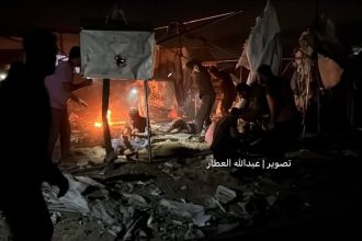 صورة تظهر آثار قصف إسرائيلي استهدف نقطة شحن هواتف في منطقة البراق غرب خانيونس وأدى لاستشهاد 4 مواطنين
