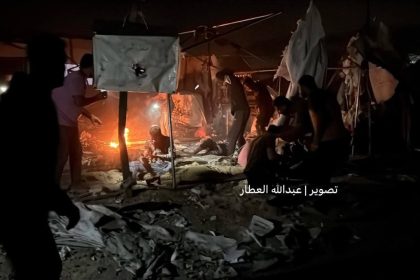 صورة تظهر آثار قصف إسرائيلي استهدف نقطة شحن هواتف في منطقة البراق غرب خانيونس وأدى لاستشهاد 4 مواطنين